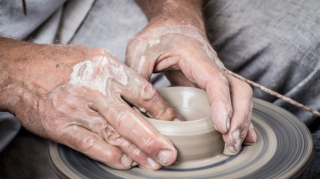 5 bonnes raisons de faire de la poterie en famille