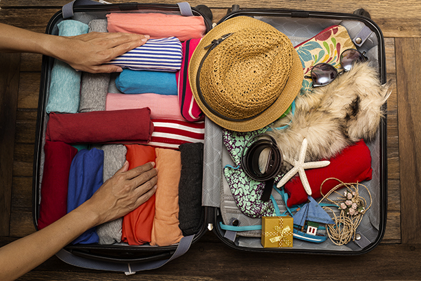 Checklist : préparer la valise de bébé pour des vacances au soleil !