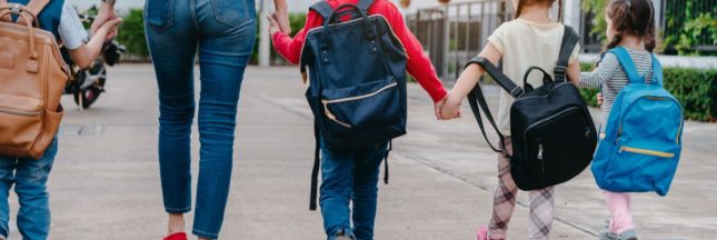 Arriver en retard à la rentrée scolaire.