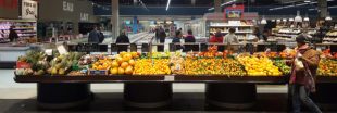 Confinement : les supermarchés passent aux fruits et légumes 100% français