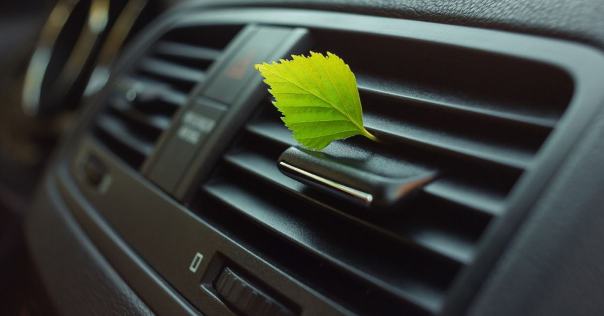 Nettoyage intérieur de la voiture : quels produits écologiques utiliser ?