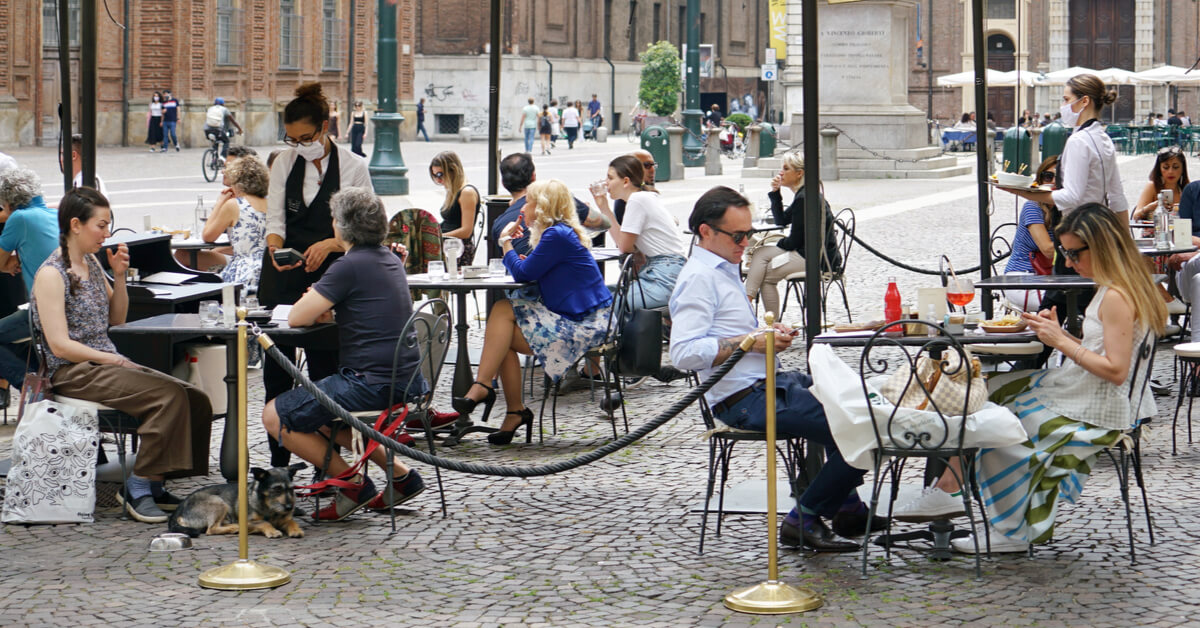 Déconfinement : lieux de culture, terrasses de café... à la mi-mai ?