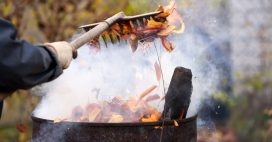 Brûler les feuilles mortes dans son jardin : attention à l’amende !