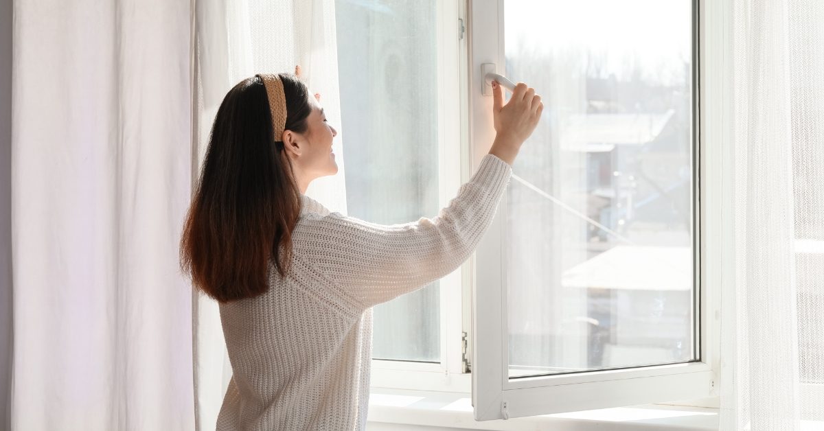 Chauffage et aération : ouvrir ses fenêtres en hiver, un geste indispensable