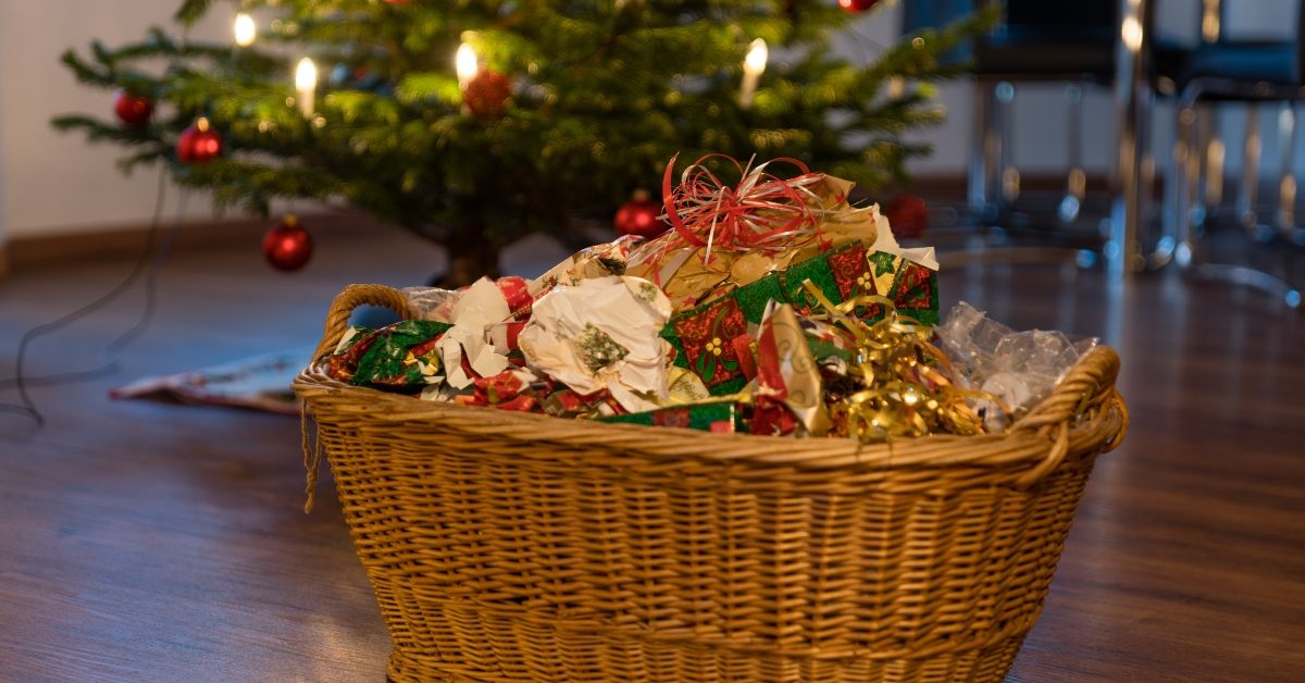 Dans quelle poubelle jeter les papiers cadeaux de Noël ?