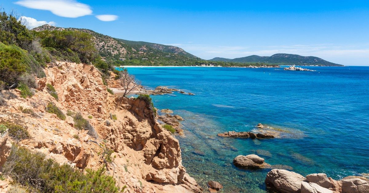 Voyager en Corse cet été : quel moyen de transport choisir pour vos vacances ?