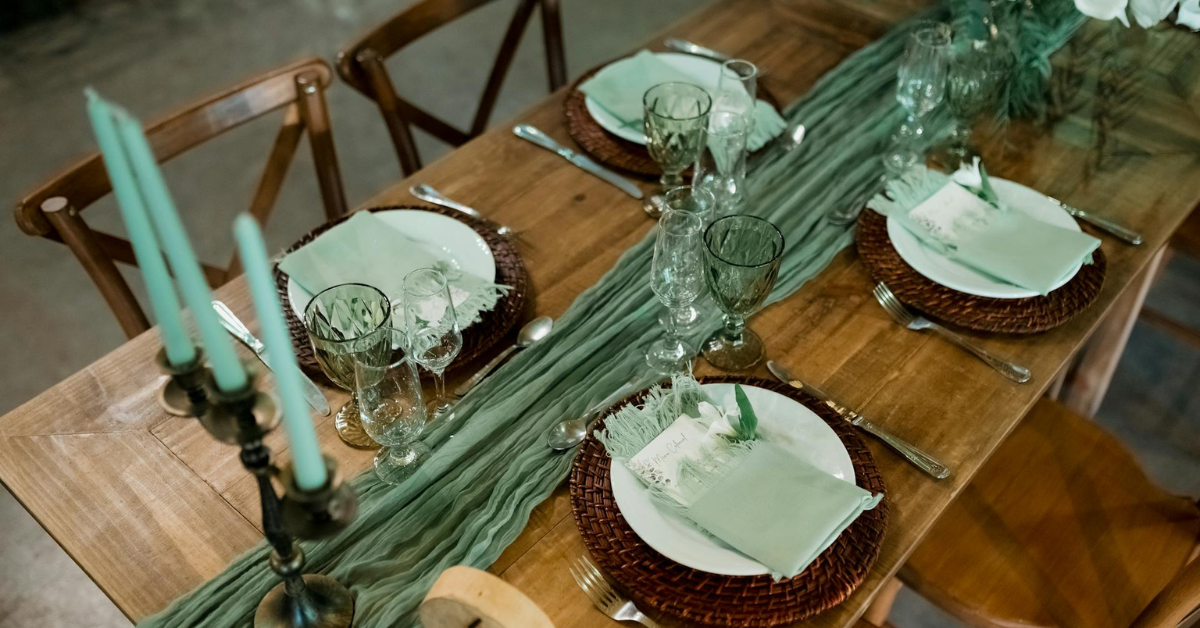 Le chemin de table : l’accessoire qui habille votre table en de multiples occasions