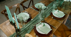 Le chemin de table : l’accessoire qui habille votre table en de multiples occasions