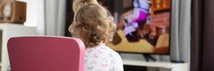 Pourquoi mon enfant regarde-t-il toujours le même film ?